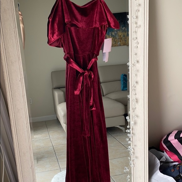 🆕 Velvet Ruffle Cropped Jumpsuit💋 - Picture 7 of 10